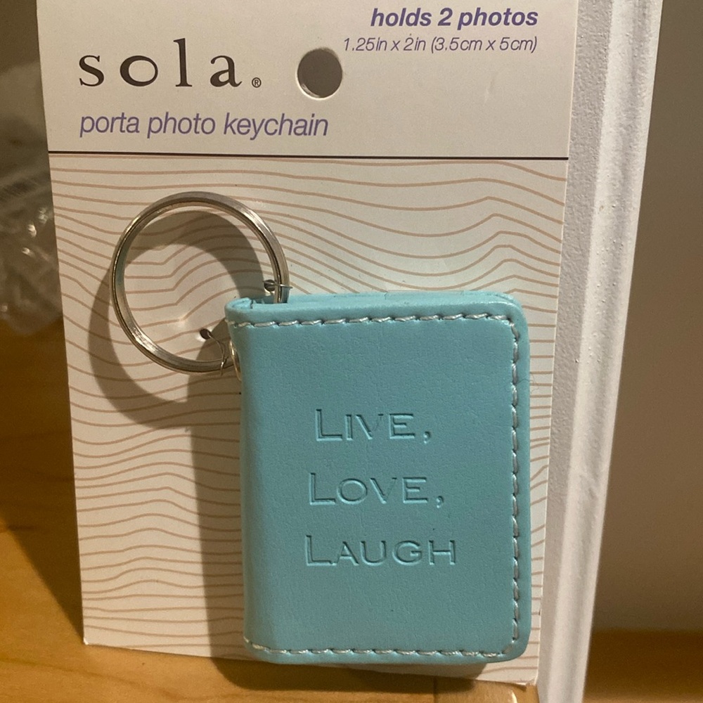 Keychain - Picture 1 of 4